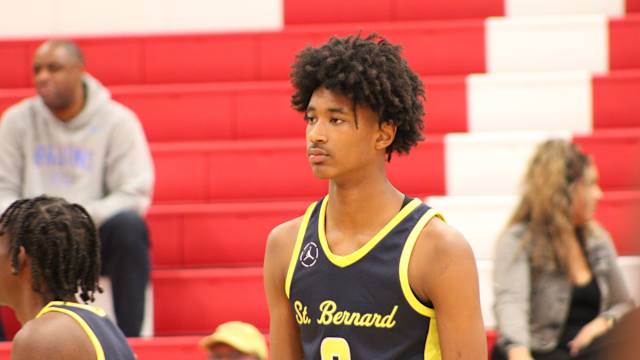 St. Bernard’s Tajh Ariza against Beverley Hills on Nov. 28, 2023.